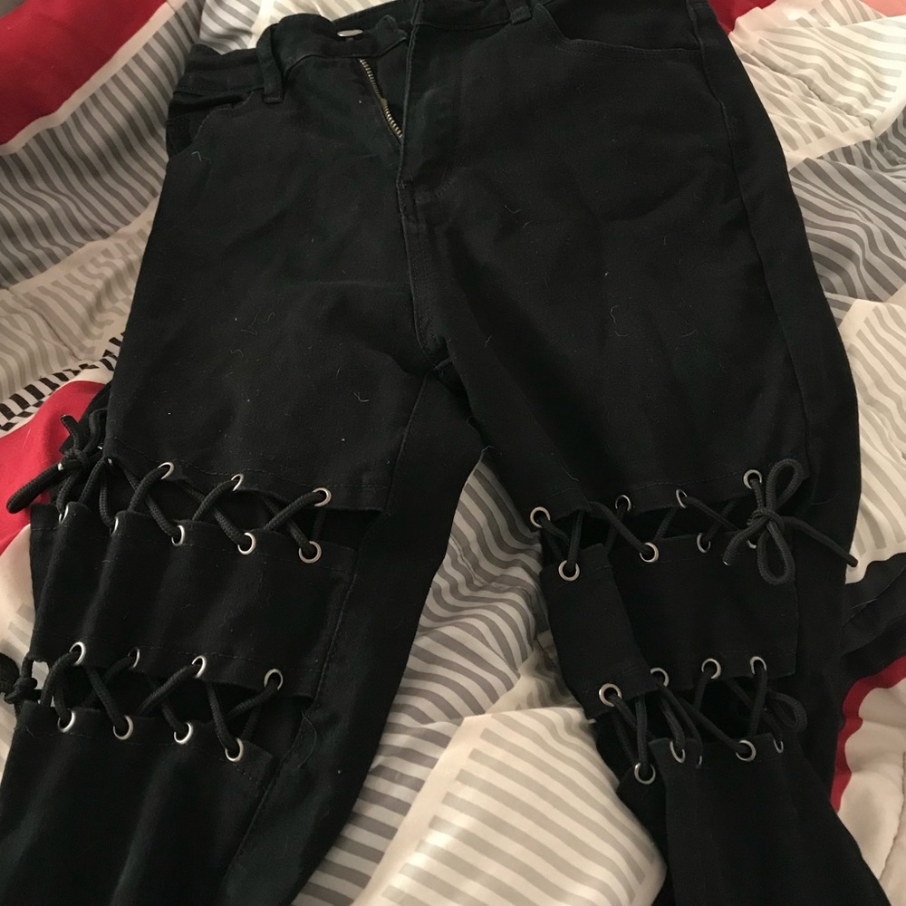 jeans with laces on knees